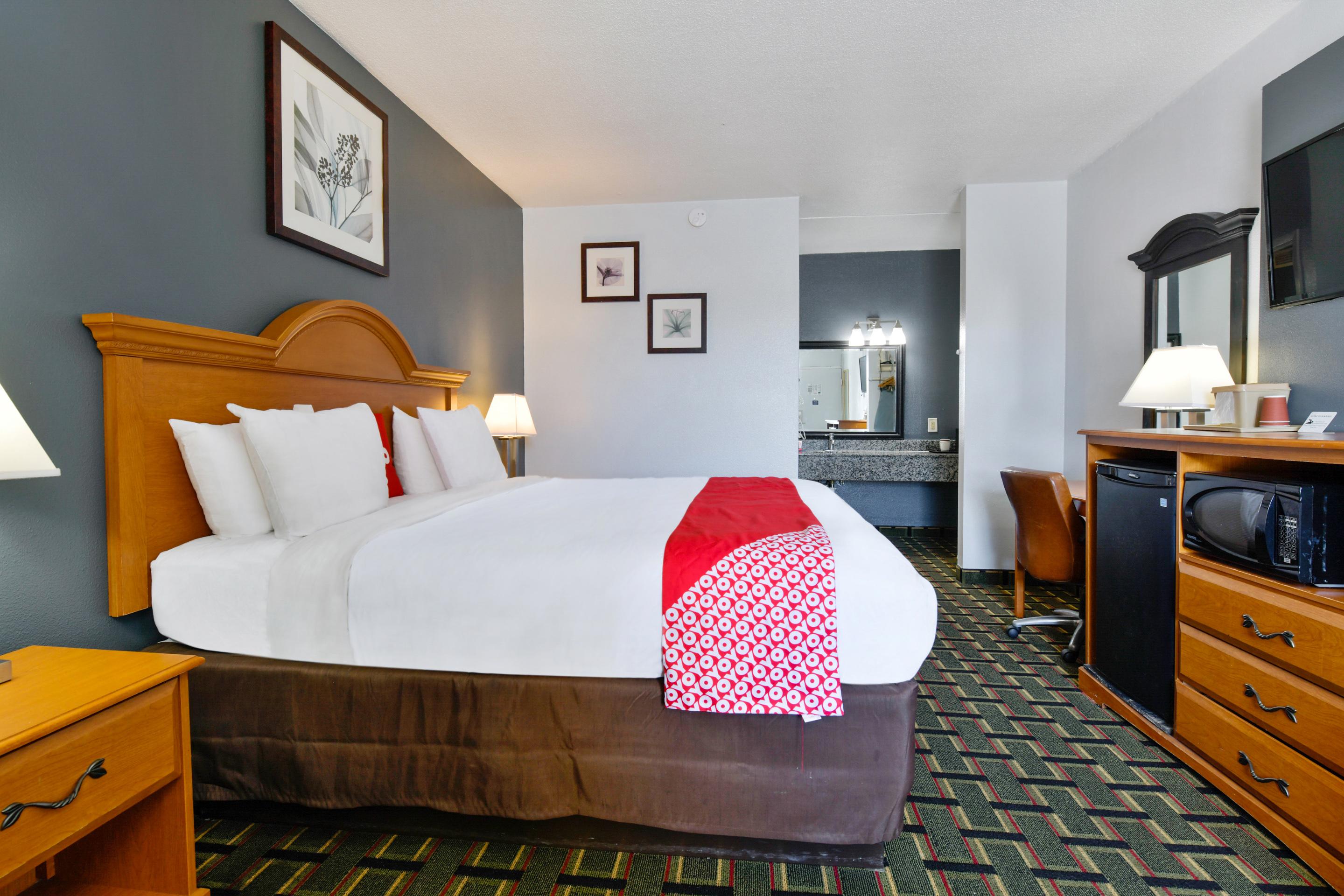 Oyo Park - Valdosta Area Hotel 2*