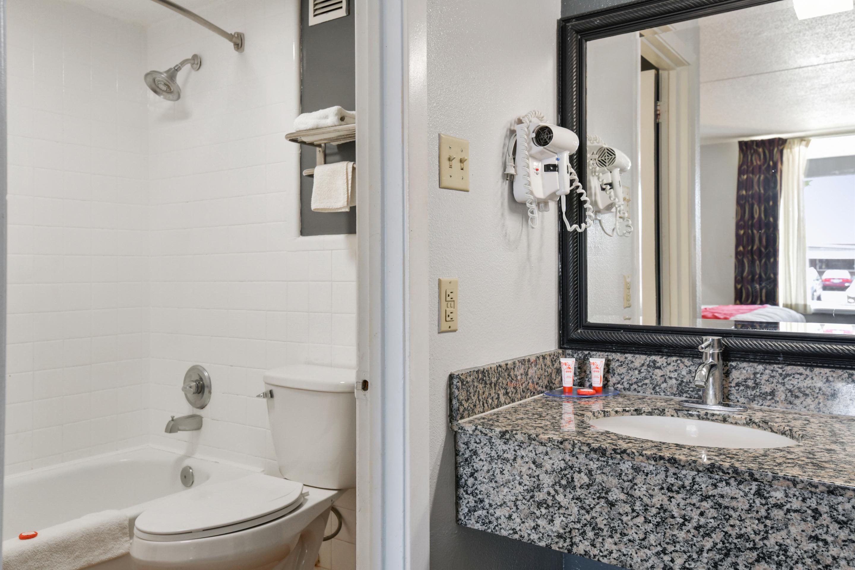 Hotel Oyo Park - Valdosta Area