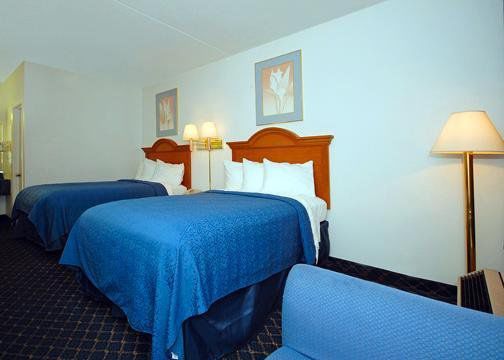 Oyo Park - Valdosta Area Hotel